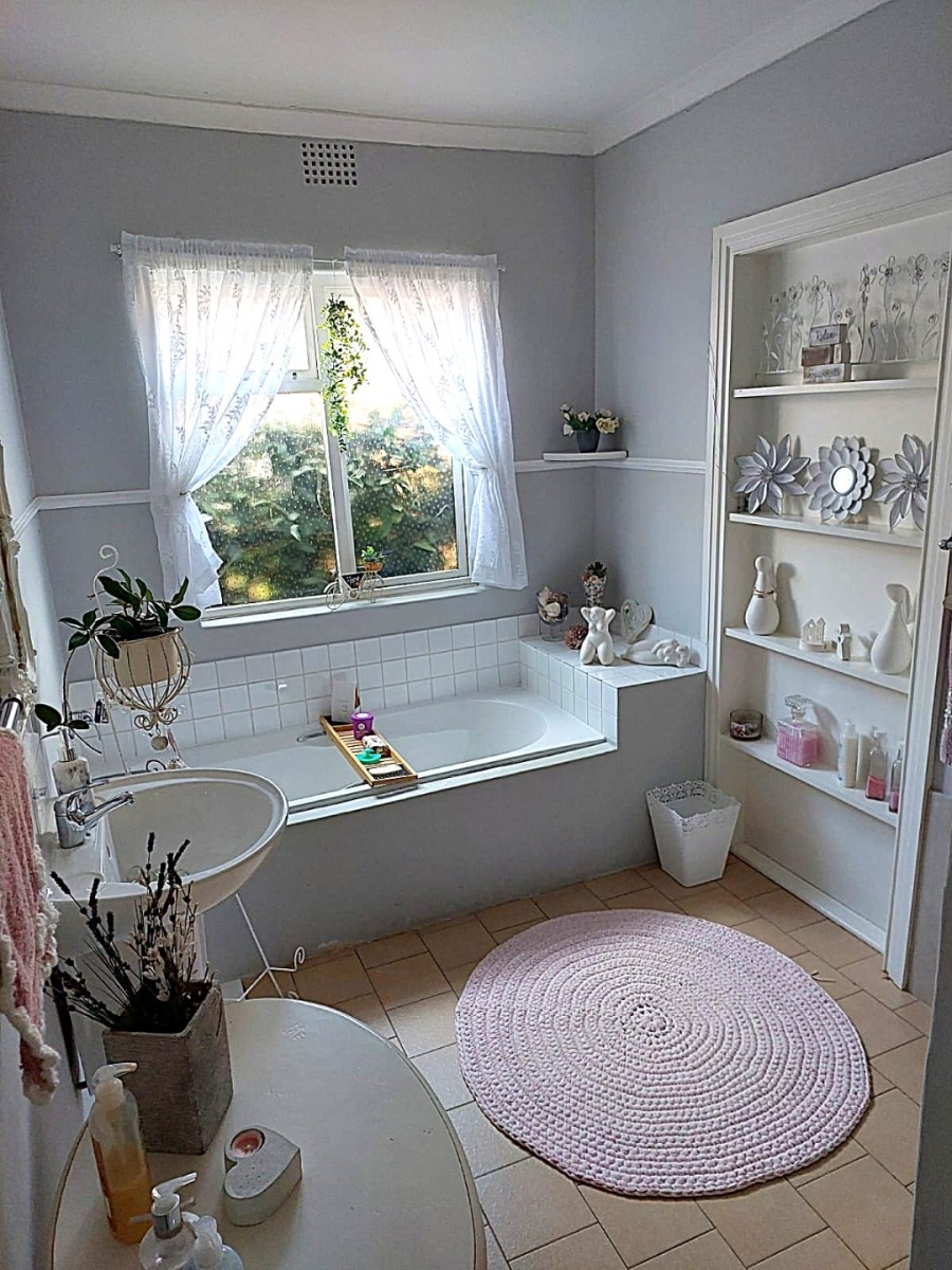 4 Bedroom Property for Sale in Winslow Western Cape